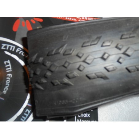 Pneu 33 KENDA Tubeless Komando X Pro 33mm 410 gr