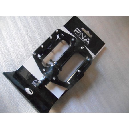 Paire de pédales VTT.