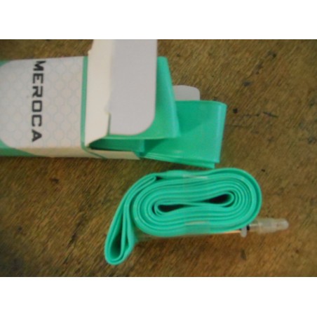 Lot de deux Chambres à air700X23/35.