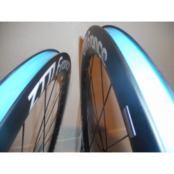 H 50mm Roues ZTTi Carbone à PNEUS Tubeless avec les 2 Disques