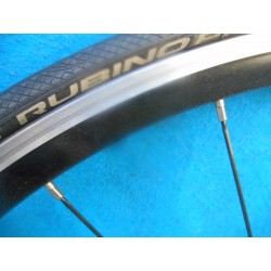 - Occasion roue Avant en 650C Jante alu avec Pneu