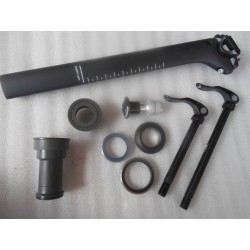 CADRE ET FOURCHE ROUTE CARBONE 700 DISQUE NOIR/NOIR
