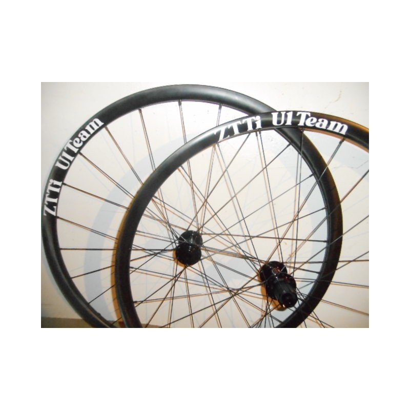 1425 gr H 38 Paire de Roues à Pneus Disques Jantes Carbone